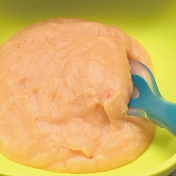 【離乳食5~6カ月】トマトとさつまいものマッシュ